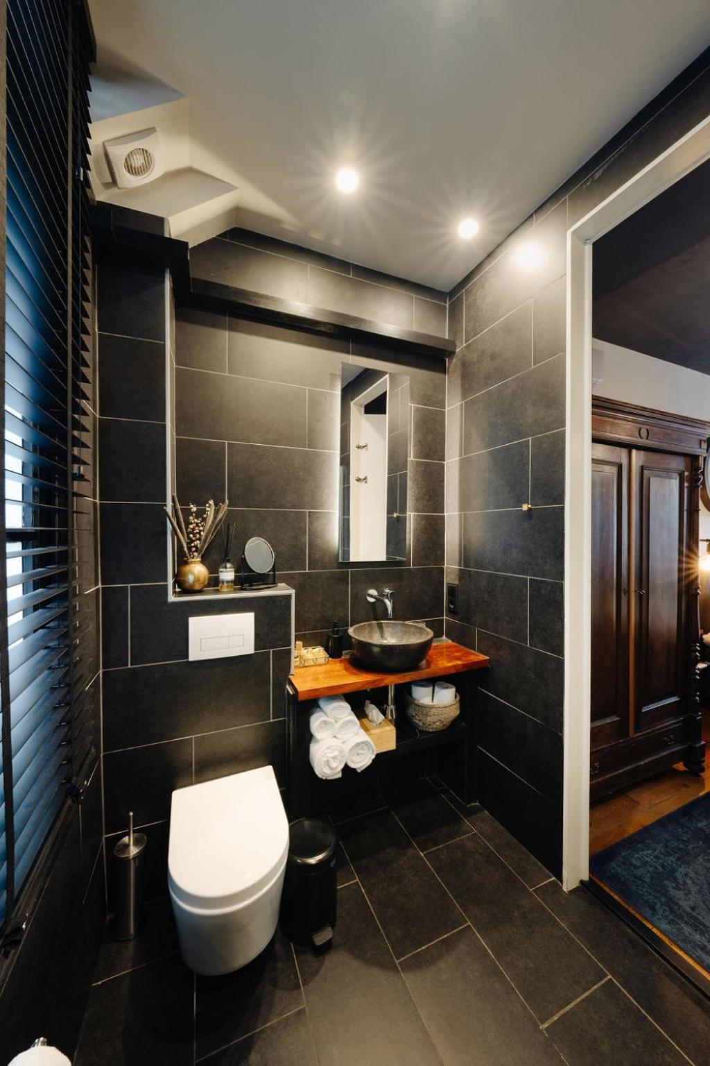 1637: Historic Canal View Suites อัมสเตอร์ดัม ภายนอก รูปภาพ